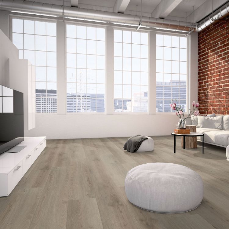 Woonkamer met warme uitstraling dankzij Belakos Rustico 10 vloer in warm grijs