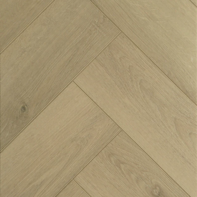 Topview van Hebeta Clermont Visgraat XL - Naturel eiken gebrand - 14,2 cm x 71 cm vloer in gebrand eiken met visgraat motief.