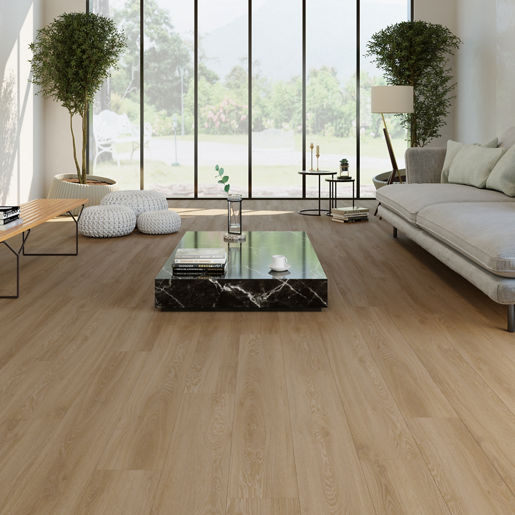 Woonkamer met lichte uitstraling dankzij Moduleo Layred Blackjack Oak 22450 in warm eiken