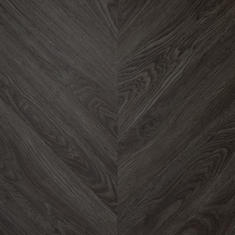 Topview van TFD Hungarian Point 1628 vloer in zwart eiken met Hongaarse puntmotief