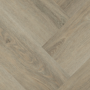 Topview van Hebeta Charente Visgraat XL - Naturel eiken grijs - 15,3 cm x 61,2 cm vloer in grijs eiken met visgraat motief.