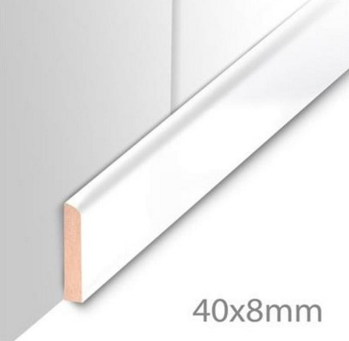Een MDF Mat Wit Plafondplint van Sanimex