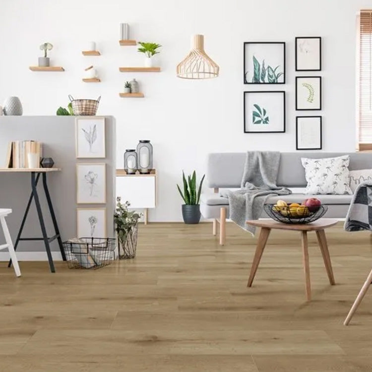 Woonkamer met moderne uitstraling dankzij Gelasta Callisto Natural Oak Smoked vloer in eiken smoked
